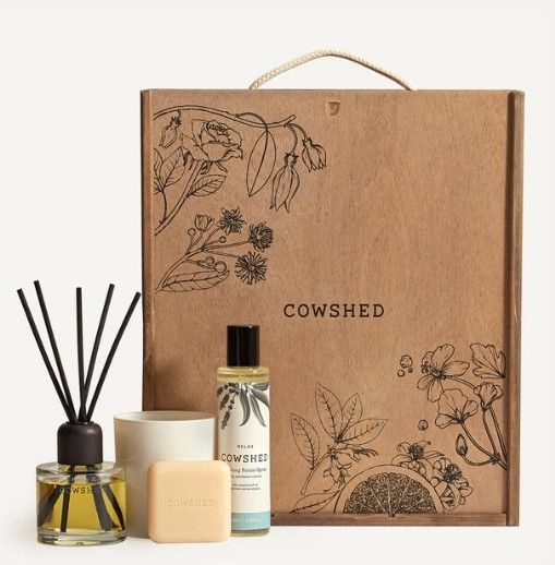 cowshed-relax-home-hamper-w