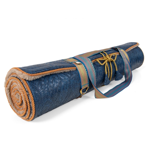 holistic-silk-scented-yoga-mat-navy-weave