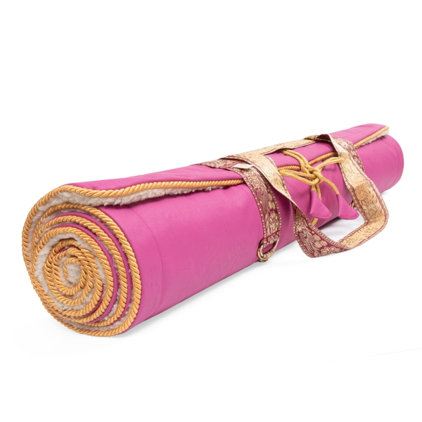 holistic-silk-scented-yoga-mat-pink