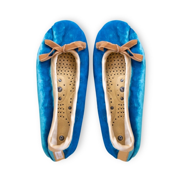holistic-silk-velvet-massaging-slippers-turquoise