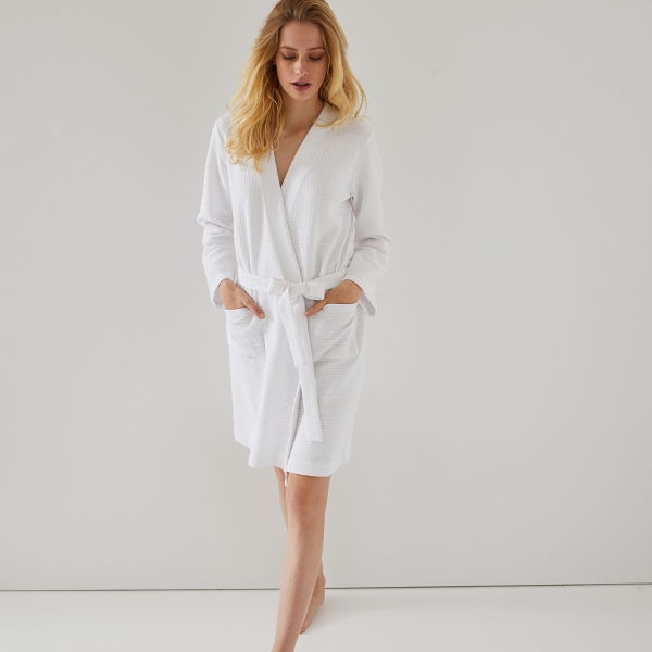 laurence-tavernier-mistral-dressing-gown-white-aa7343